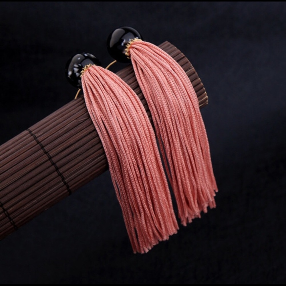 ๐ฅ๐ Long Pink Tassels Earrings - Picture 3 of 3